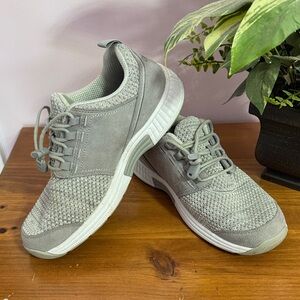 Light Gray Women's Knit Slip-On Sneakers